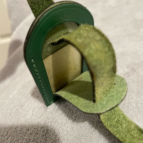 Louis Vuitton Green Luggage Tag - Picture 6 of 9